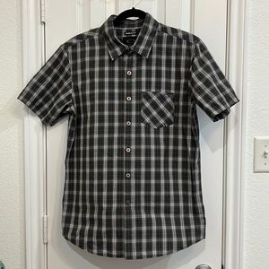 Oakley Men’s Short Sleeve Button Down Shirt Size Small